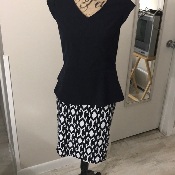 Ann Taylor Dresses & Skirts - Ann Taylor Navy Skirt